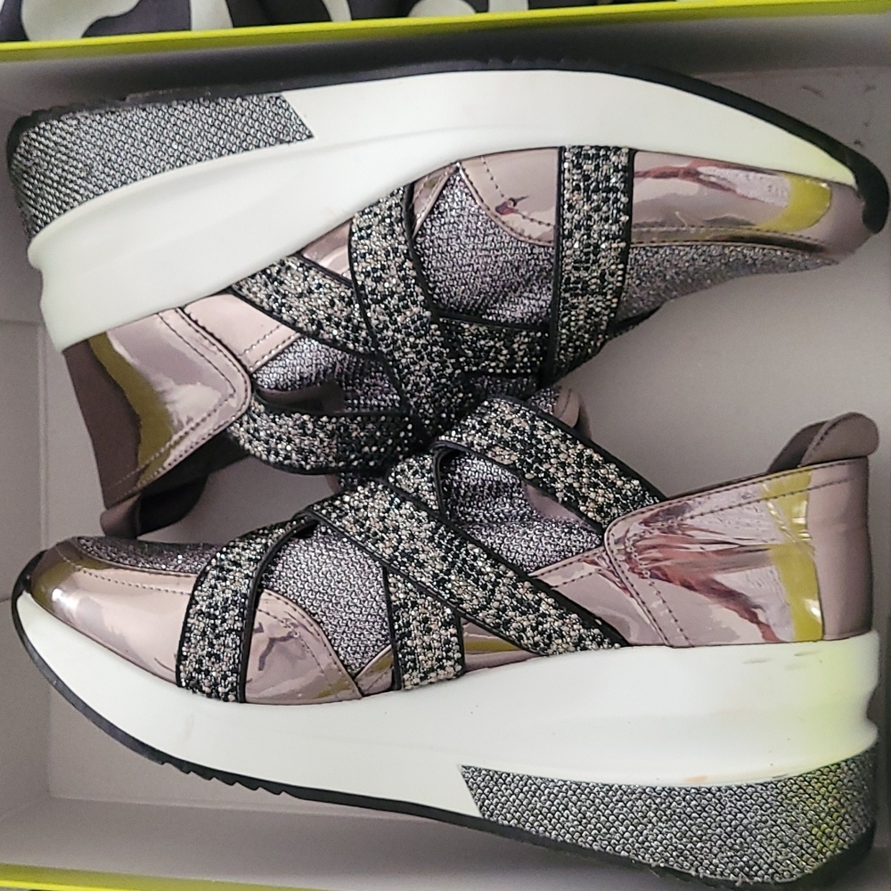Women's Sneakers